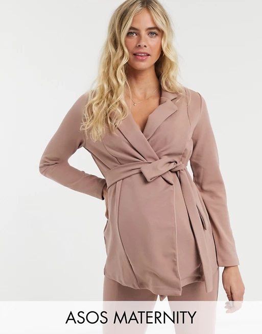 Trajes sastre para mujer: vienen a quedarse - Anyblog